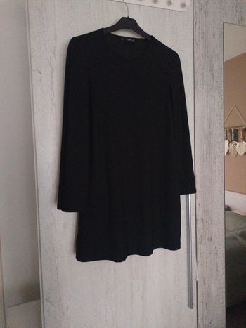 Robe noir élégante  Mango
