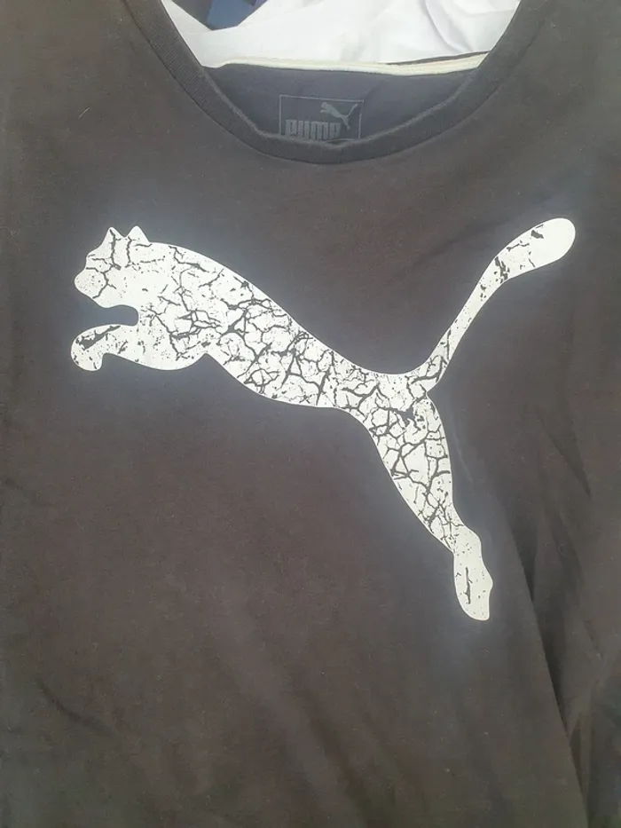 T-shirt Puma noir logo craquelé · taille M - photo numéro 3