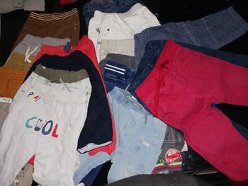 Lot de pantalons, jeans