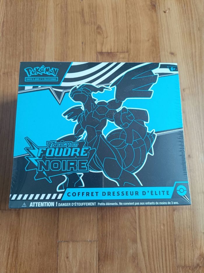 Pokémon - ETB foudre noire - EV10.5