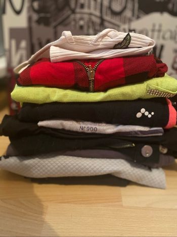 Lot vêtements S