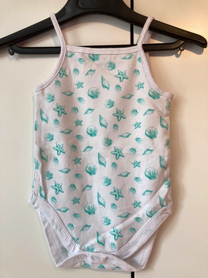 Lot de 7 bodies sans manches tailles 68 - photo numéro 4