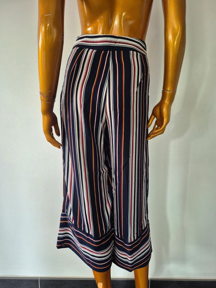 Pantalon Court Large Bleu A Rayures Taille M/38 - photo numéro 2