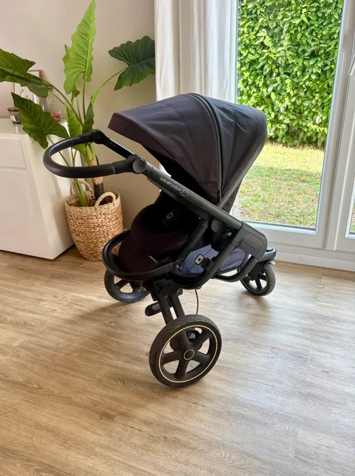 Poussette tout terrain 3 roues Nova Bébé Confort
