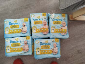 Couche Pampers T2 