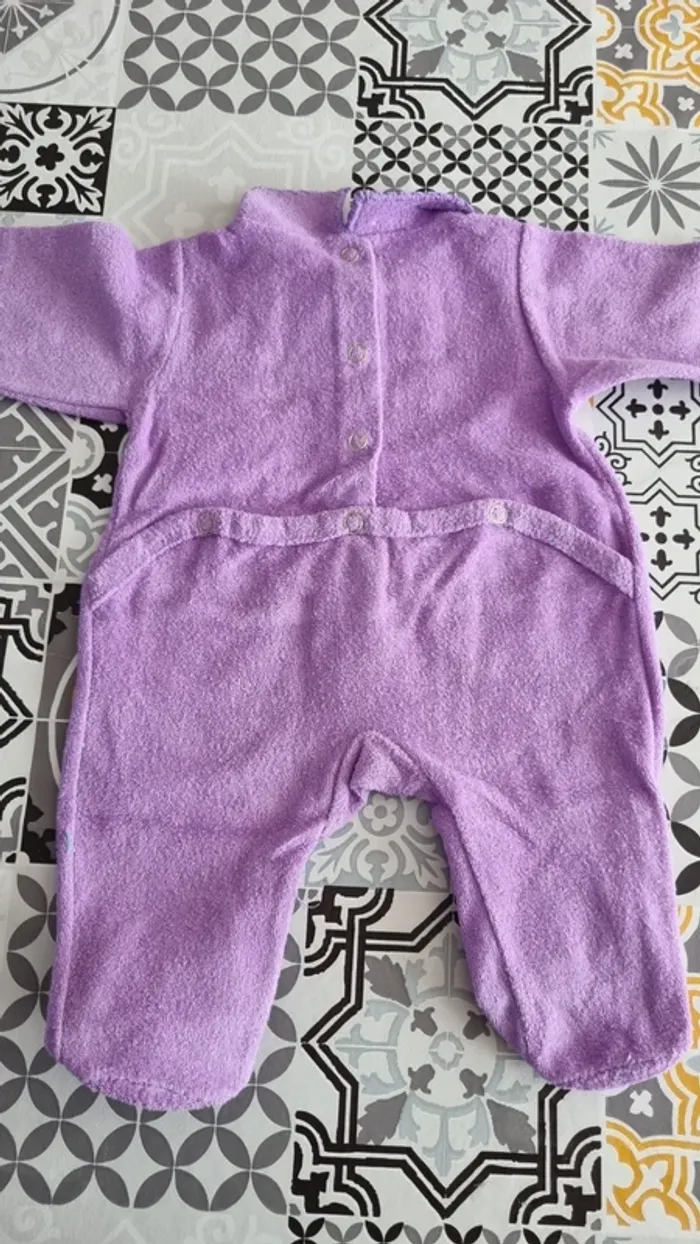 Pyjama 1 mois - Z - photo numéro 5
