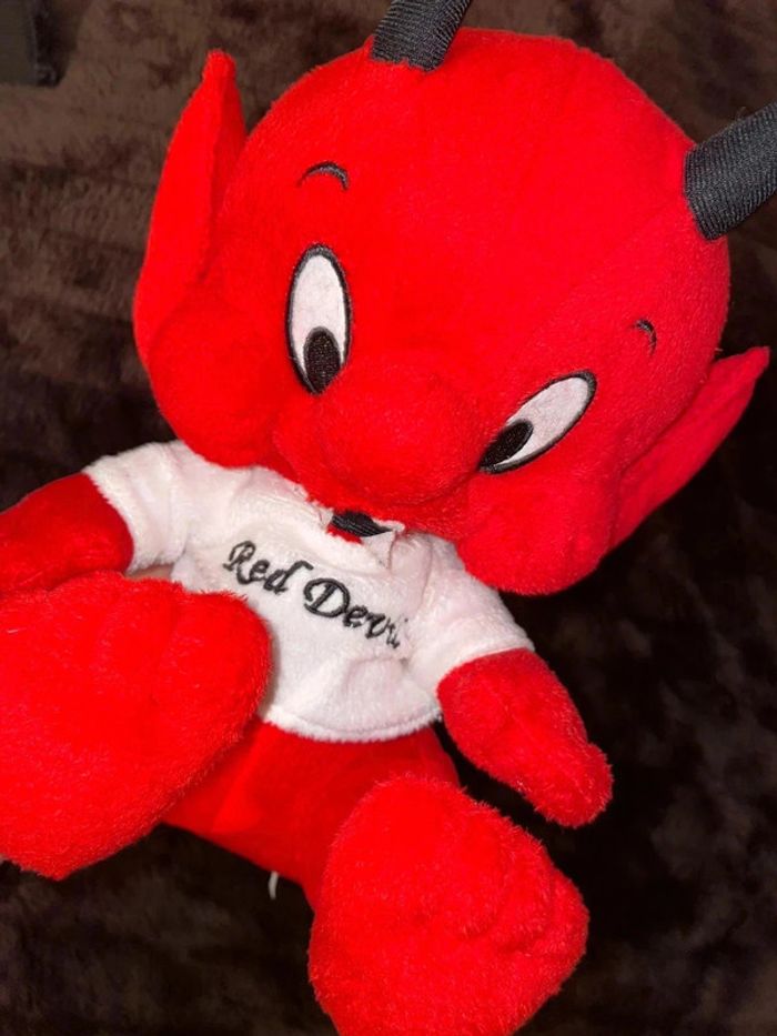 Superbe nounours « red evil »
