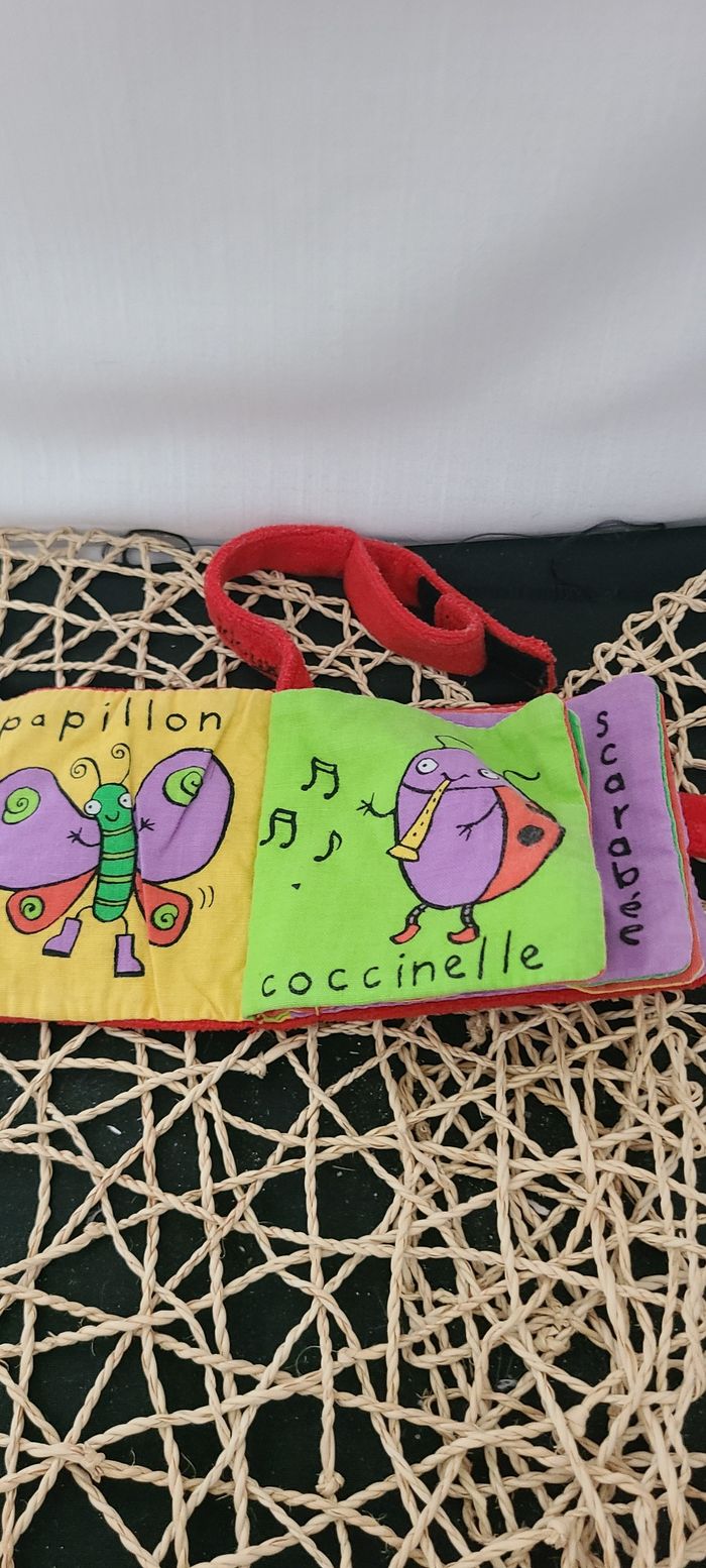 livre tissu éveil - photo numéro 3