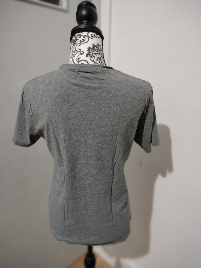 T-shirt manches courtes tête de mort T.S ou 16 ans - photo numéro 3