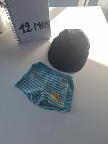 Maillot de bain et casquette 12 mois Disney