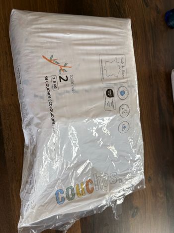 Couches taille 2 la marque en moins 