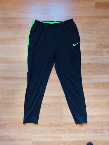 Jogging NIKE