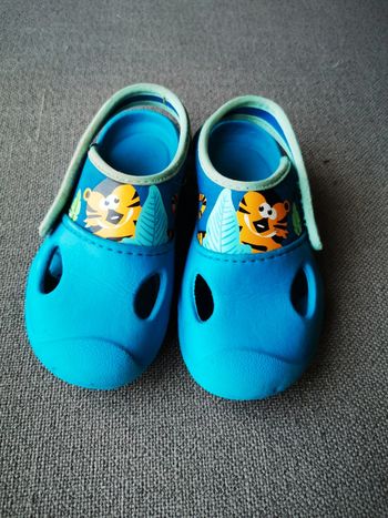 Chaussures de piscine taille 26