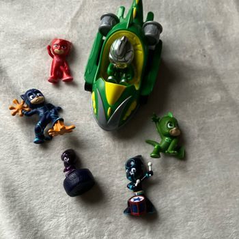 Lot figurines Pyjamasks