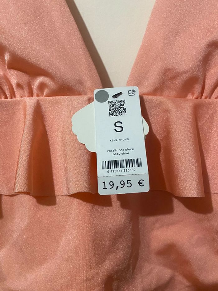 Maillot de bain rose une pièce - photo numéro 3