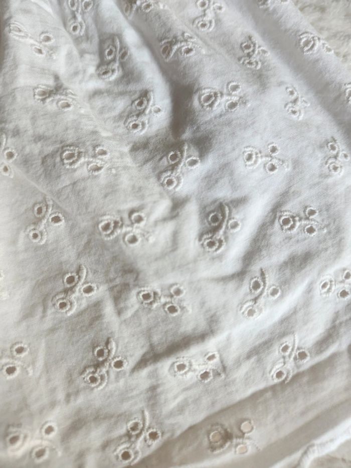 Robe brodé - photo numéro 2