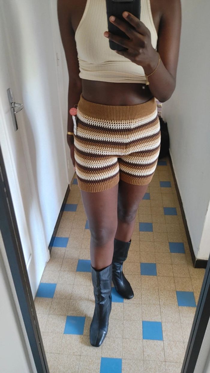 Magnifique mini short en maille crochet - photo numéro 3