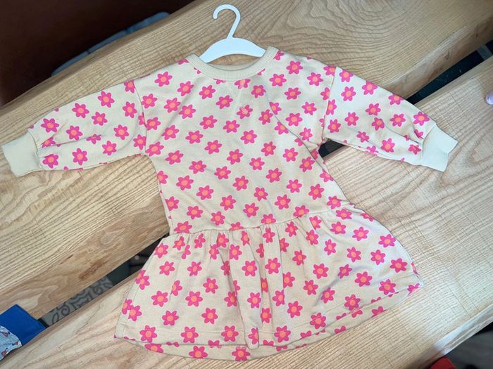 Robe 2 ans neuve étiqueté neuf sweat fleurs beige rose Marguerite