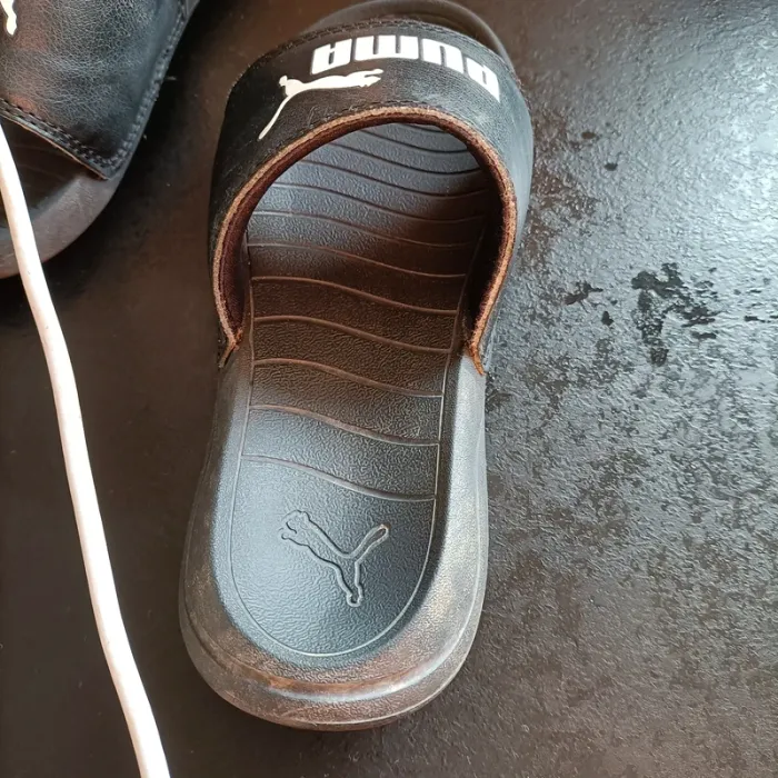 Claquettes Puma taille 31 - photo numéro 5