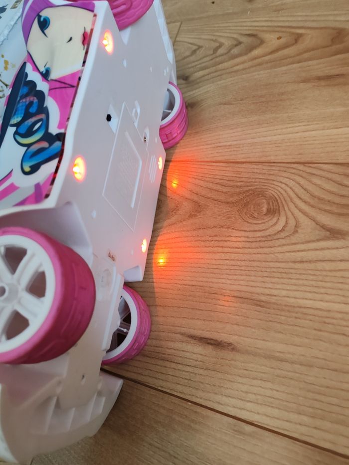 Voiture télécommandée - photo numéro 4