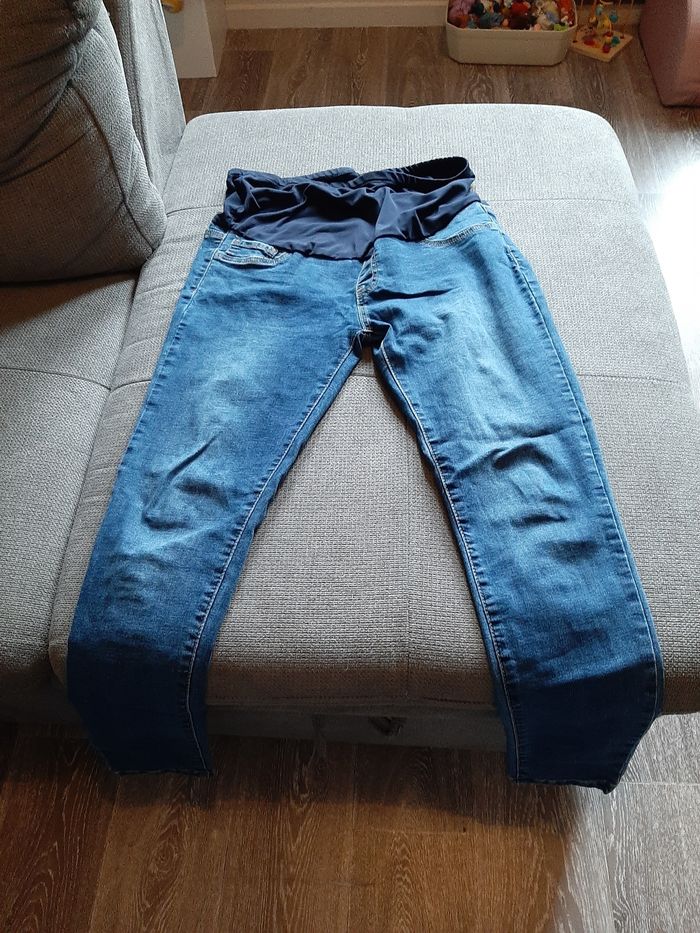 Lot de deux jeans de grossesse - photo numéro 2