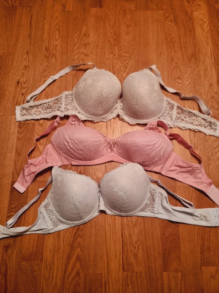 Lot soutien gorge - photo numéro 4