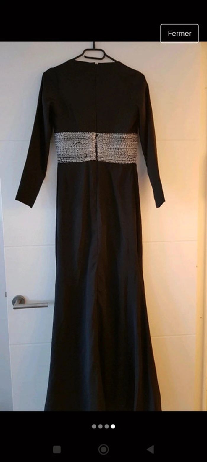 🍁 ROBE longue noir et argentée - photo numéro 4