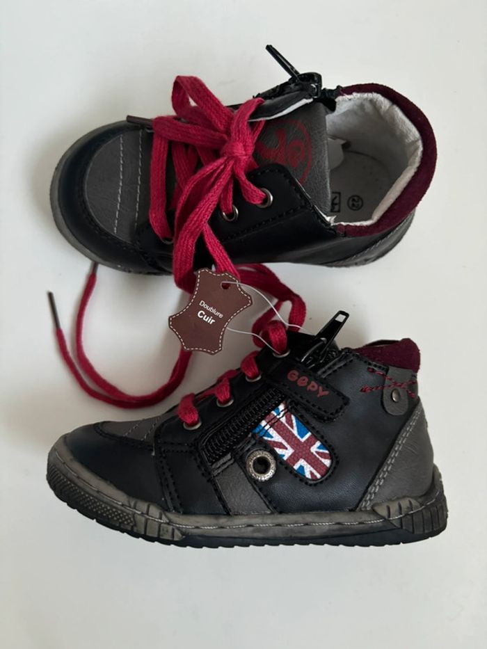 Chaussures NEUVES