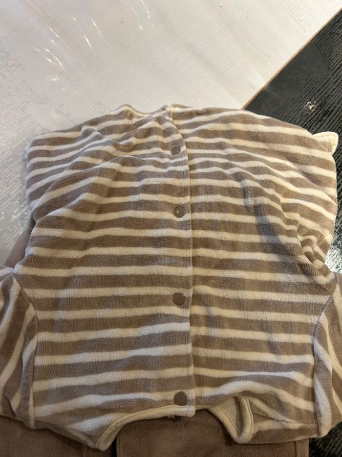 Lot de 8 pyjamas hiver – Taille 9 mois - photo numéro 2