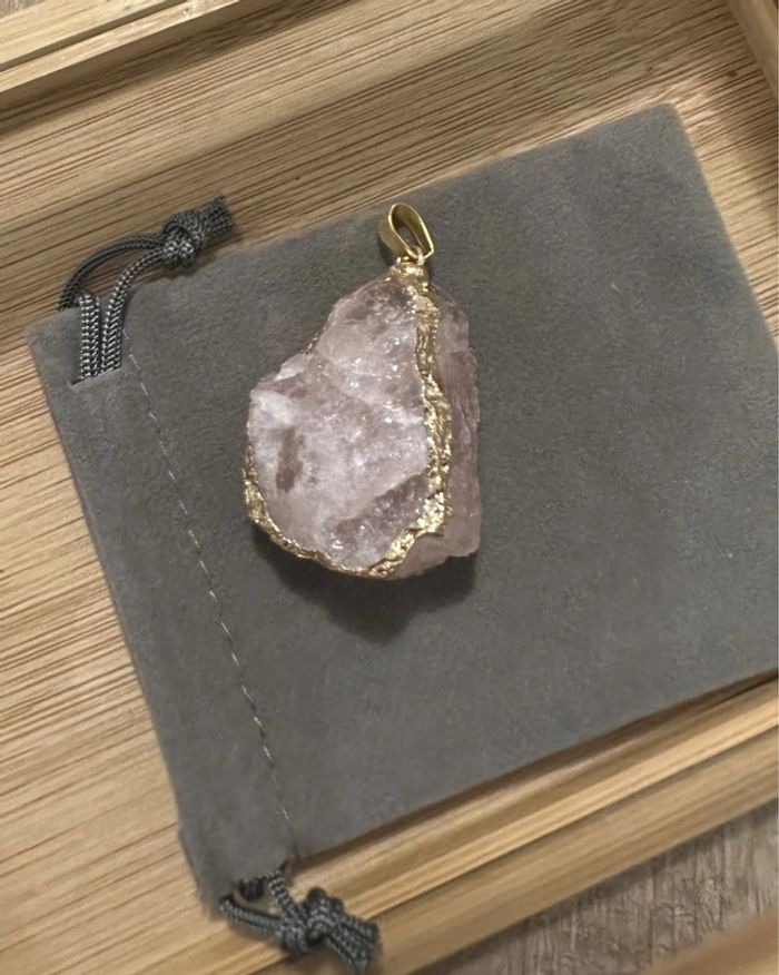 Pierre naturelle de quartz rose - photo numéro 2