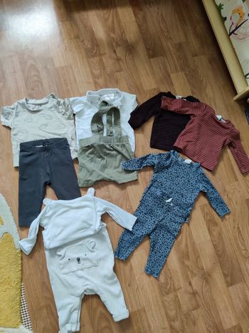 Lot de 4 ensembles et 2 hauts