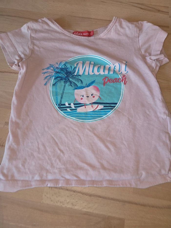 Tee-shirt taille 6 ans