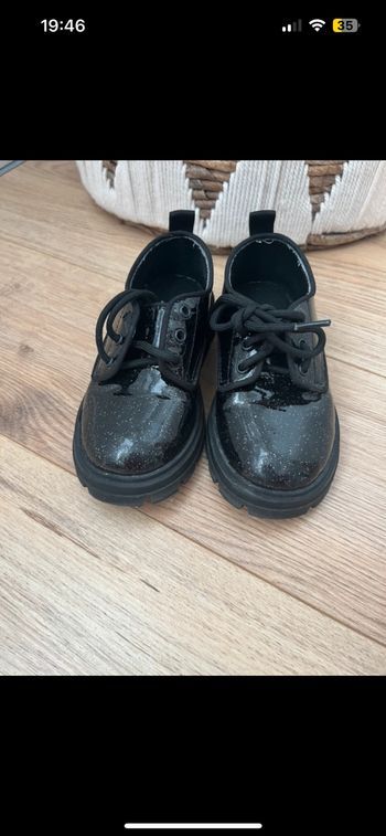 Derbie zara parfait état taille 24