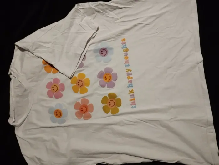 T-shirt coloré motif fleur - photo numéro 2