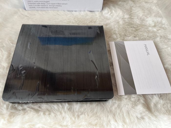 Lecteur Cd et DVD neuf dans son carton - photo numéro 2