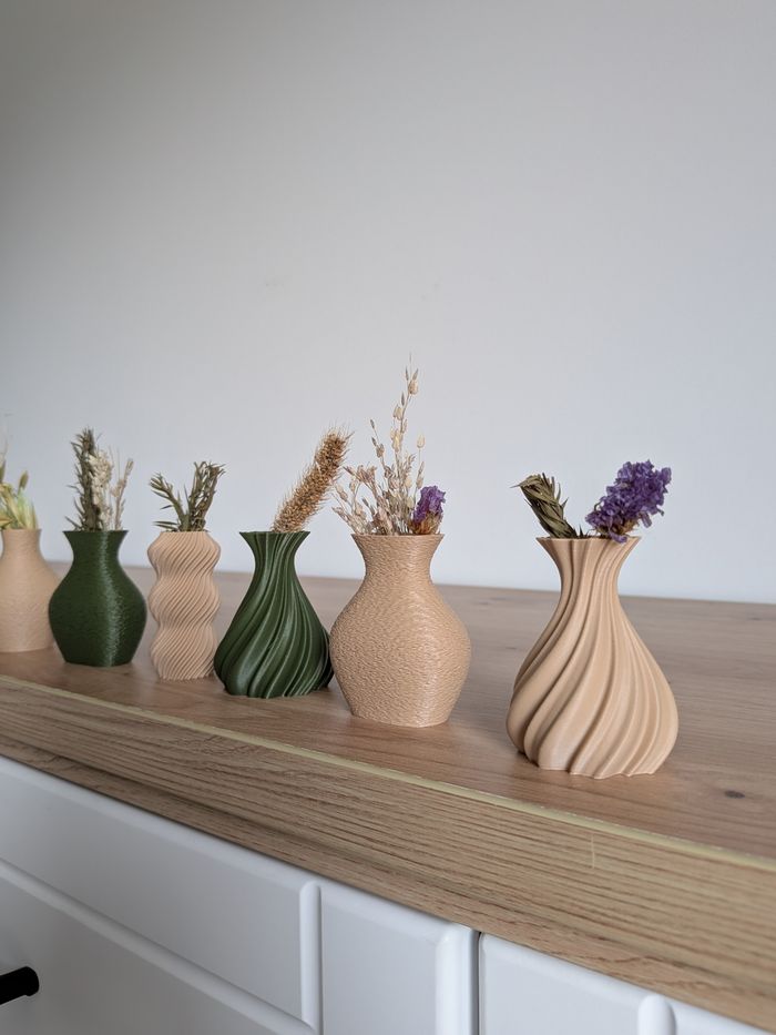 Lot de 10 mini vases design (6cm de hauteur) - photo numéro 4