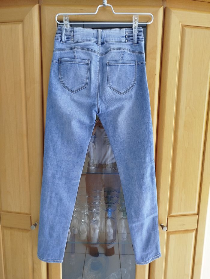 Jean bleu clair taille 34 Cache-Cache - photo numéro 2