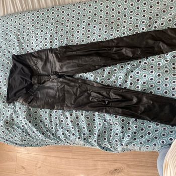 Pantalon similicuir grossesse