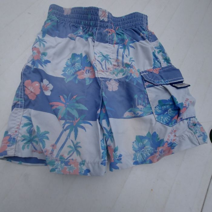 Lot garçon été 2 ans (10 pièces + 1 0fferte) - photo numéro 9