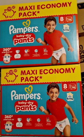 Lot couches culottes  pampers T8