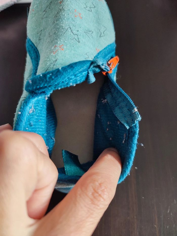 Paire de chaussons bleu à fermeture éclair 22 - photo numéro 7