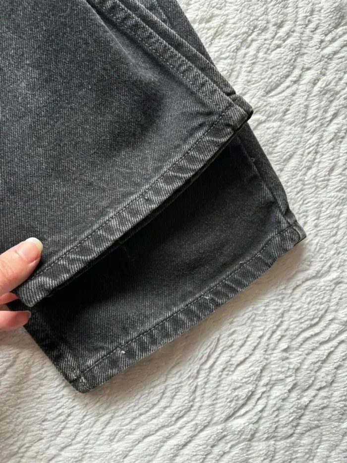 Jean Levi’s femme 550 Relaxed Fit W26 L28 S/36 Gris anthracite noir Mexico US rare y2k 2000s - photo numéro 5