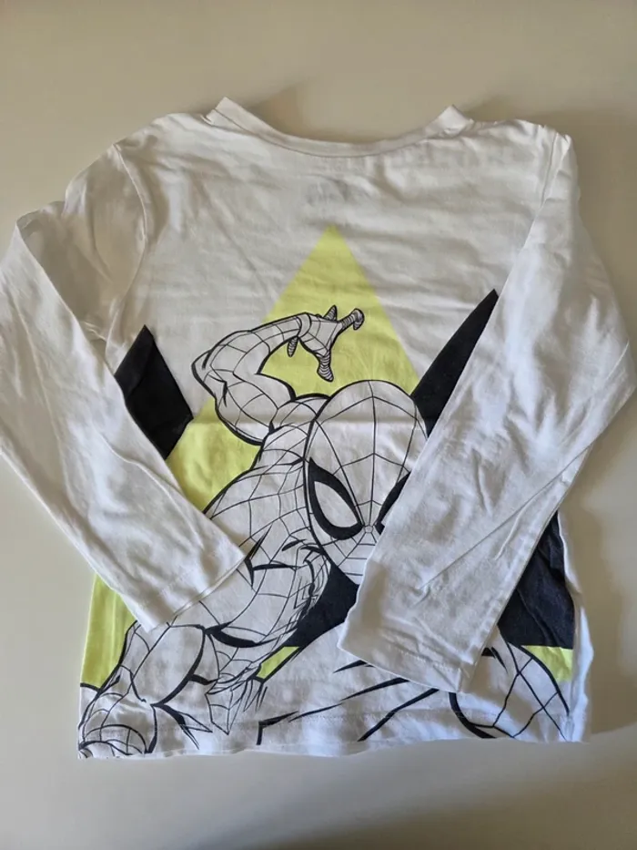 Tee shirt spiderman