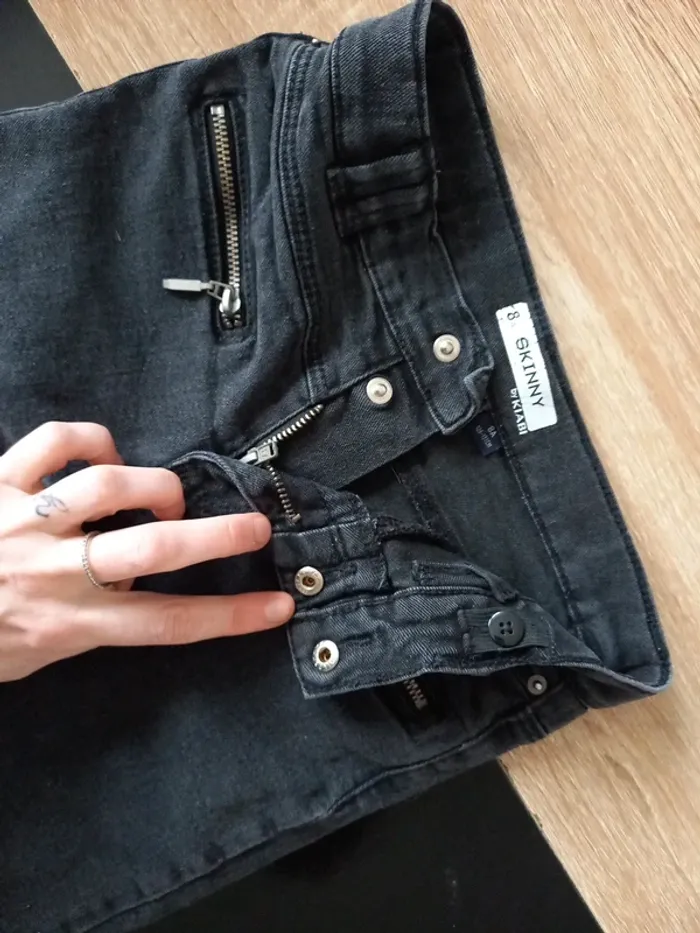 Jean noir skinny 8 ans - photo numéro 3