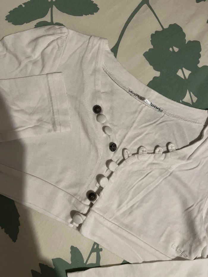 Gilet/ boléro fille 8 ans DDP - photo numéro 2