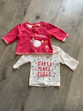 Lot 2 T-shirts 1 mois