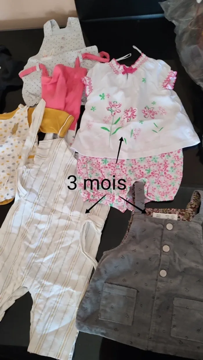 Ensemble lot 1 mois et 3 mois - photo numéro 3
