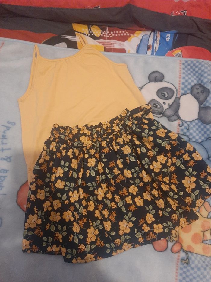 Ensemble jupe 10 ans débardeur 12 ans - photo numéro 2