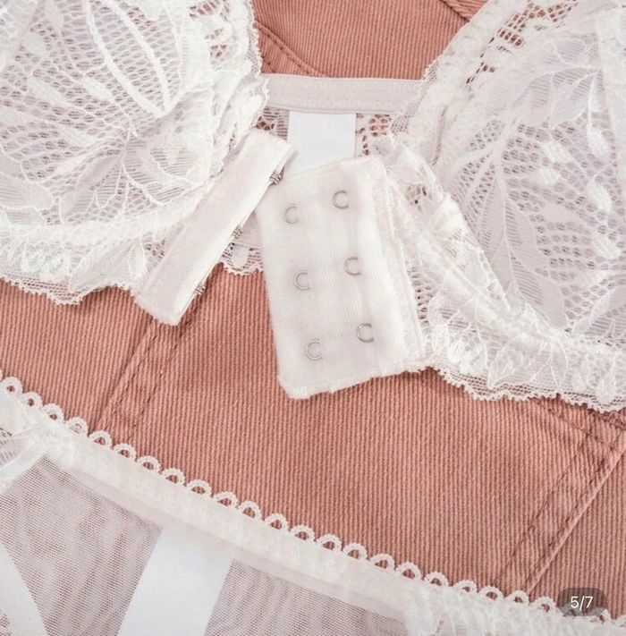 Soutien gorge blanc - photo numéro 6