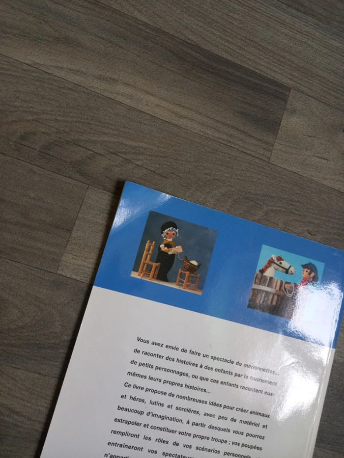 Livre " jouez avec les marionnettes" - photo numéro 4